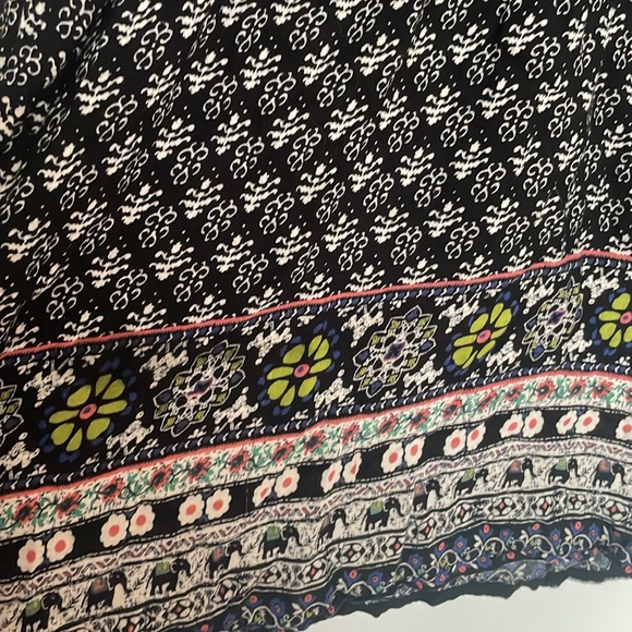 Black Multicolor Boho Tribal Patterned 3/4 Sleeve Blouse Top - Picture 3 of 5